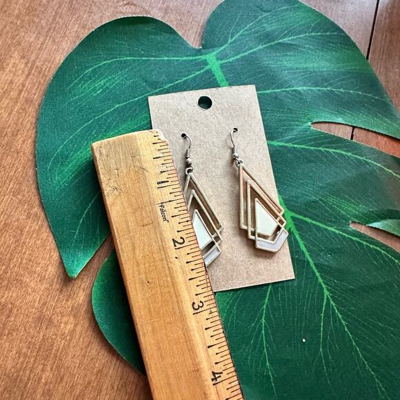 BOGO FREE GOLD CREAM ENABLED TRIANGLE EARRINGS - Picture 3 of 5